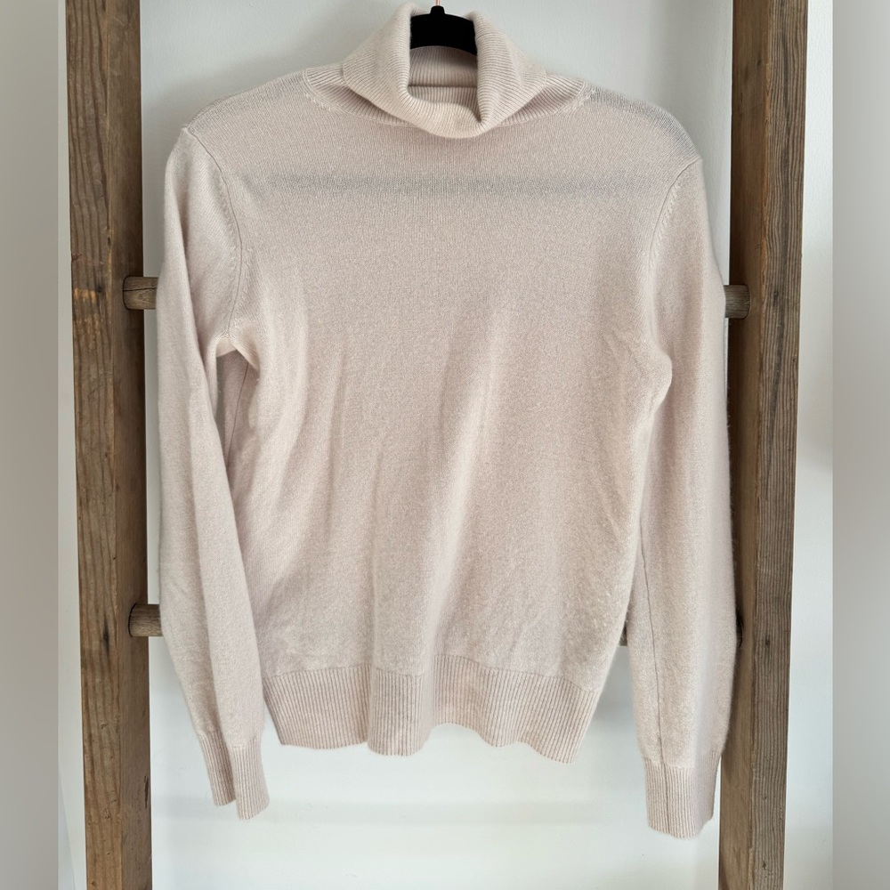 Neiman Marcus Cashmere Turtleneck